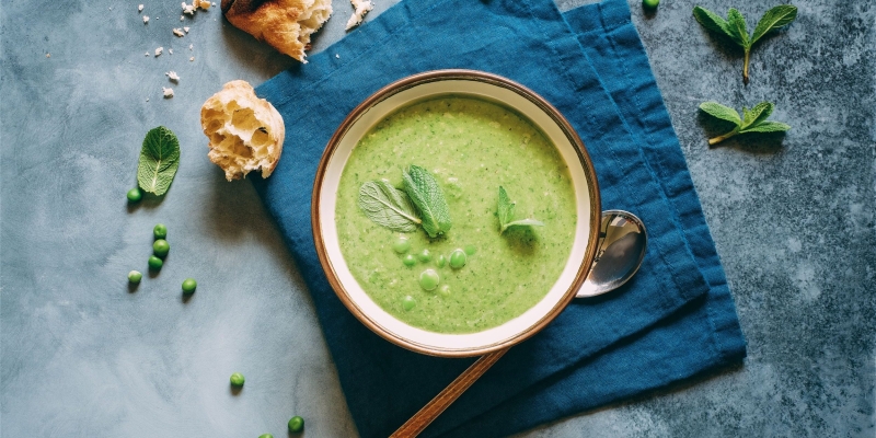 10 холодных супов с огурцами, яйцами, курицей и не только